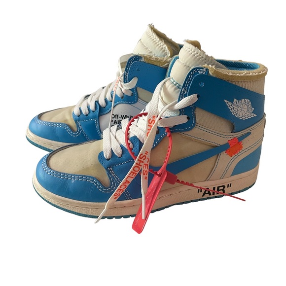 Off-White Jordan 1 Retro UNC - Picture 3 of 3